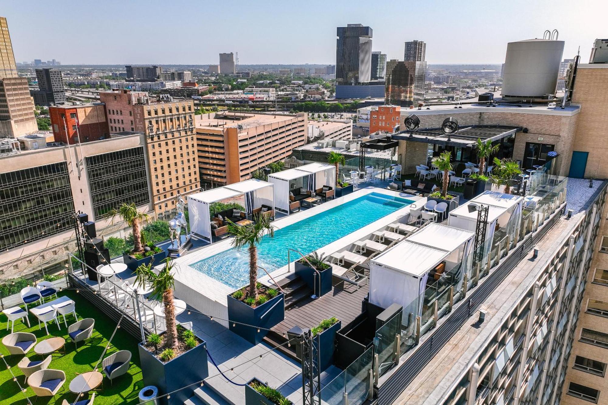 Sonder At Commerce Dallas Exterior photo